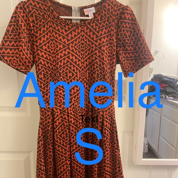 Lularoe Amelia S - Picture 1 of 1